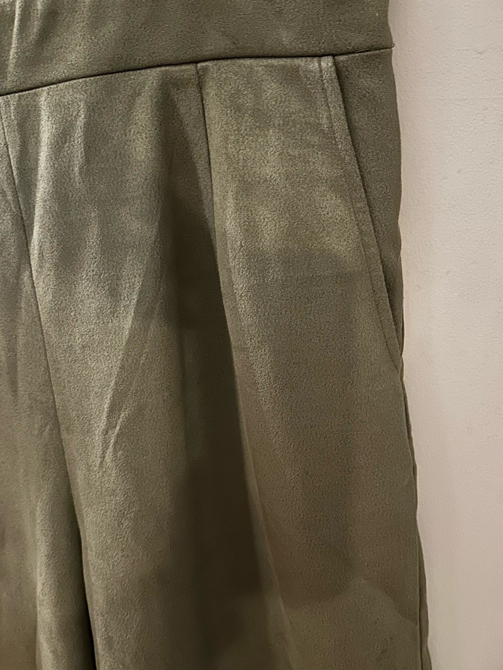 NWT Cupshe XL Olive Green Wide Leg Plunge V-Neck Jumpsuit - Picture 5 of 14